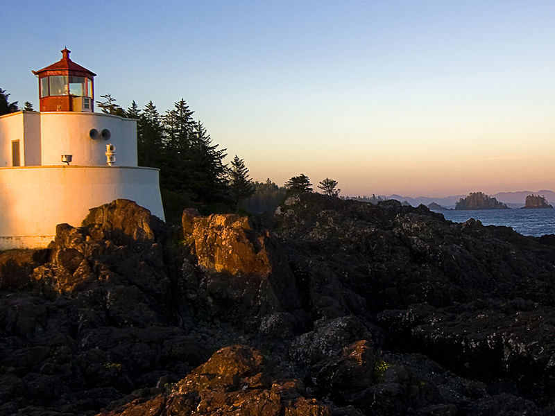 File:Lighthouse.jpg